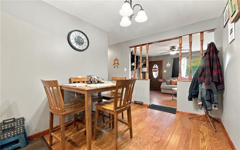 462 BARNEYS RUN ROAD, FREDERICKTOWN, 15333, 3 Bedroom Bedrooms, 8 Room Rooms,1.1 BathroomBathrooms,Residential,For Sale,BARNEYS RUN ROAD,1777218