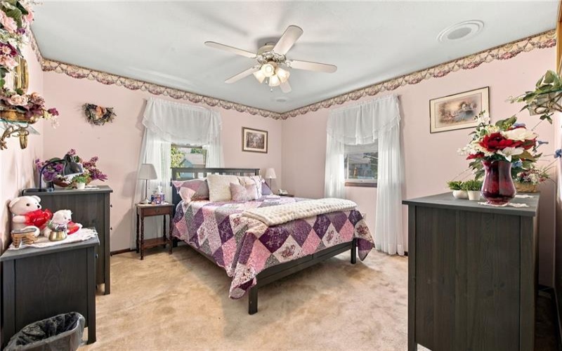 168 HAGUE LANE, UNIONTOWN, 15401, 3 Bedroom Bedrooms, 9 Room Rooms,2 BathroomBathrooms,Residential,For Sale,HAGUE LANE,1777223