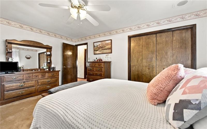 168 HAGUE LANE, UNIONTOWN, 15401, 3 Bedroom Bedrooms, 9 Room Rooms,2 BathroomBathrooms,Residential,For Sale,HAGUE LANE,1777223
