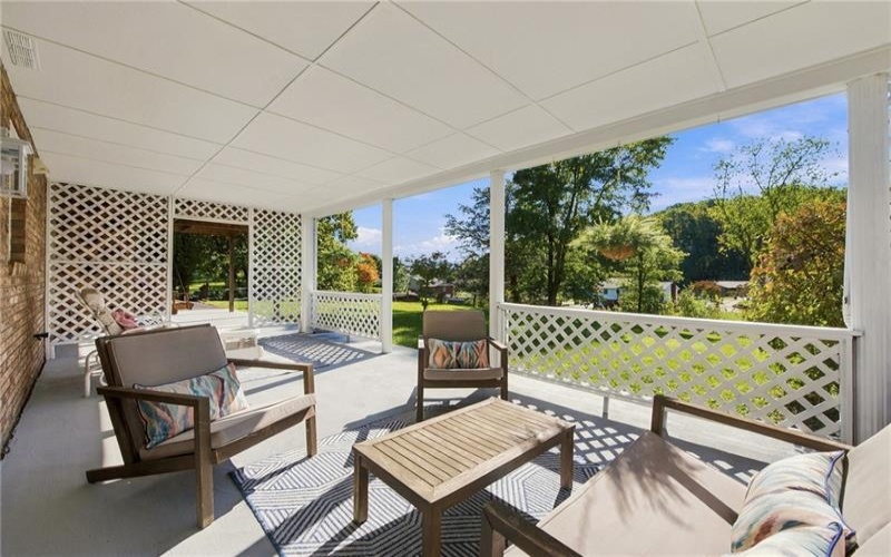 168 HAGUE LANE, UNIONTOWN, 15401, 3 Bedroom Bedrooms, 9 Room Rooms,2 BathroomBathrooms,Residential,For Sale,HAGUE LANE,1777223