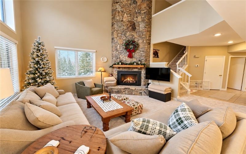 9064 Aspen Dr, Champion, 15622, 3 Bedroom Bedrooms, 9 Room Rooms,2.1 BathroomBathrooms,Residential,For Sale,Aspen Dr,1777641