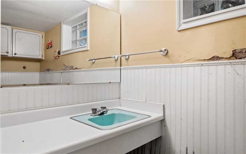 141 Marble Drive, McMurray, 15317, 4 Bedroom Bedrooms, 9 Room Rooms,3.1 BathroomBathrooms,Residential,For Sale,Marble Drive,1777863