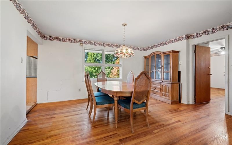 141 Marble Drive, McMurray, 15317, 4 Bedroom Bedrooms, 9 Room Rooms,3.1 BathroomBathrooms,Residential,For Sale,Marble Drive,1777863