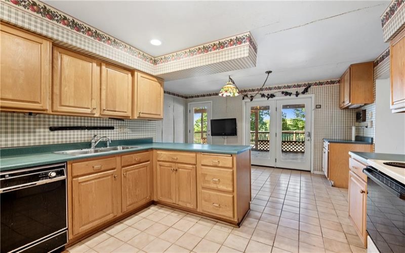 141 Marble Drive, McMurray, 15317, 4 Bedroom Bedrooms, 9 Room Rooms,3.1 BathroomBathrooms,Residential,For Sale,Marble Drive,1777863