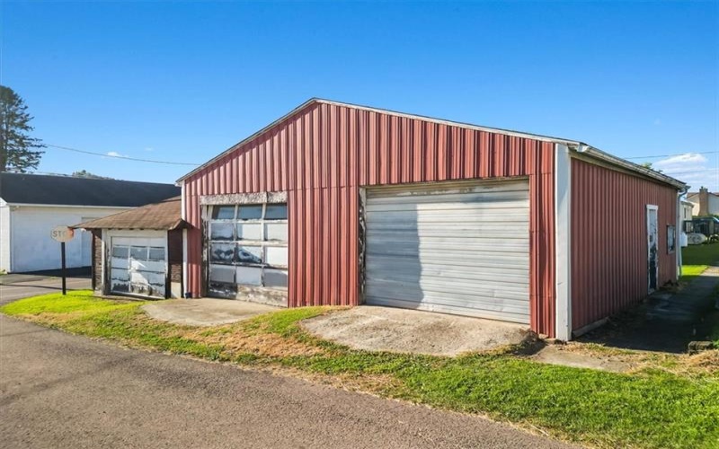100 High Street, Meyersdale, 15552, 3 Bedroom Bedrooms, ,2 BathroomBathrooms,Residential,For Sale,High Street,1778060