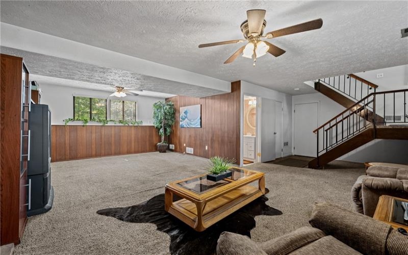 467 Hunting Creek Rd, Canonsburg, 15317, 3 Bedroom Bedrooms, ,3 BathroomBathrooms,Residential,For Sale,Hunting Creek Rd,1764234