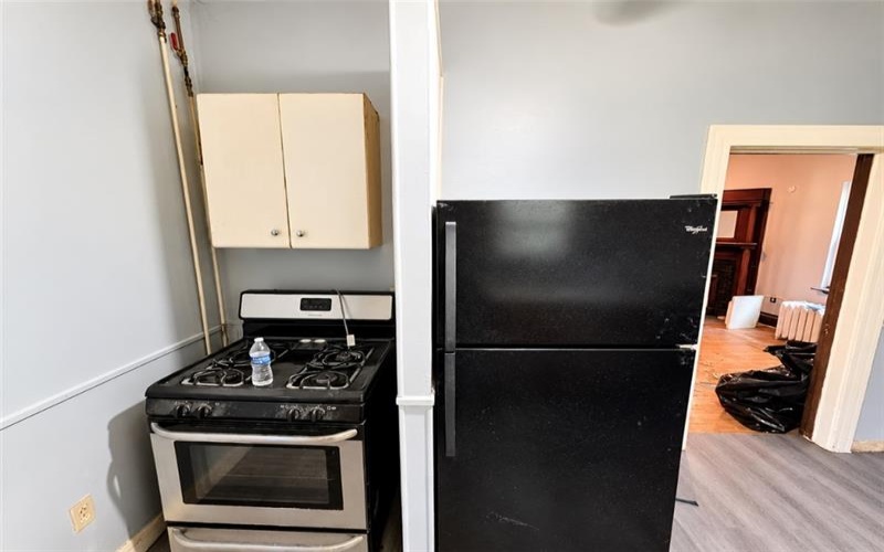 409 Prospect Ave, Donora, 15033, 3 Bedroom Bedrooms, ,2 BathroomBathrooms,Residential,For Sale,Prospect Ave,1778024