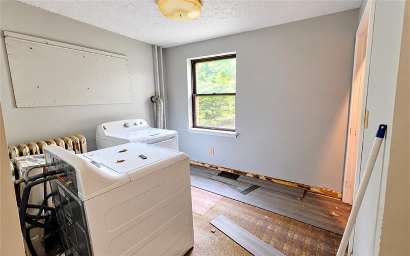 409 Prospect Ave, Donora, 15033, 3 Bedroom Bedrooms, ,2 BathroomBathrooms,Residential,For Sale,Prospect Ave,1778024