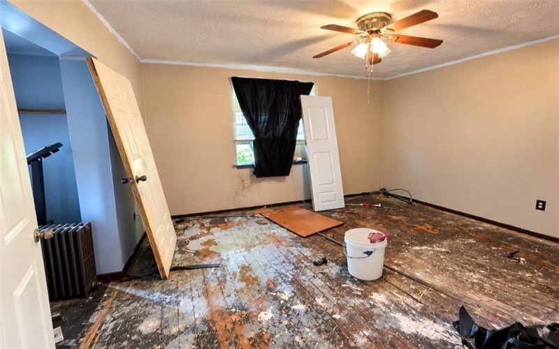 409 Prospect Ave, Donora, 15033, 3 Bedroom Bedrooms, ,2 BathroomBathrooms,Residential,For Sale,Prospect Ave,1778024