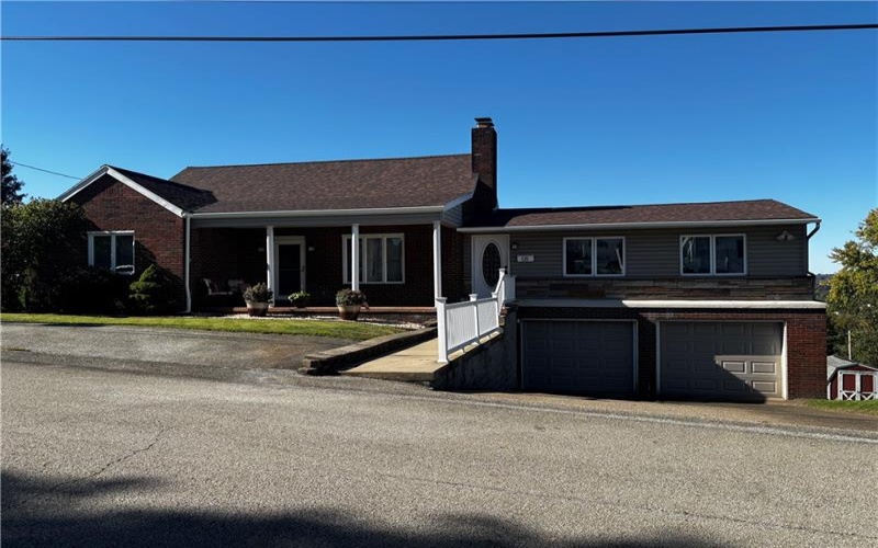 68 Redwood Ave, Uniontown, 15401, 3 Bedroom Bedrooms, 9 Room Rooms,2 BathroomBathrooms,Residential,For Sale,Redwood Ave,1778117