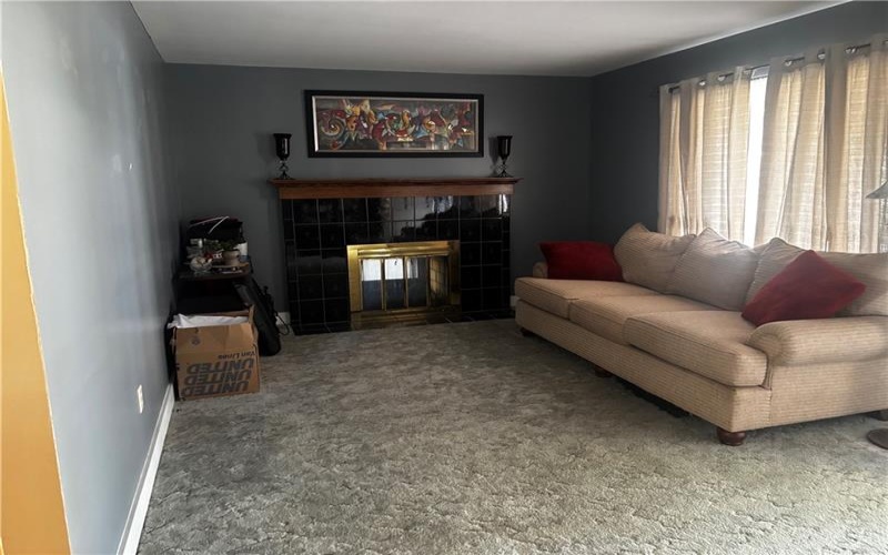 68 Redwood Ave, Uniontown, 15401, 3 Bedroom Bedrooms, 9 Room Rooms,2 BathroomBathrooms,Residential,For Sale,Redwood Ave,1778117