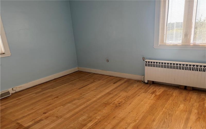 68 Redwood Ave, Uniontown, 15401, 3 Bedroom Bedrooms, 9 Room Rooms,2 BathroomBathrooms,Residential,For Sale,Redwood Ave,1778117