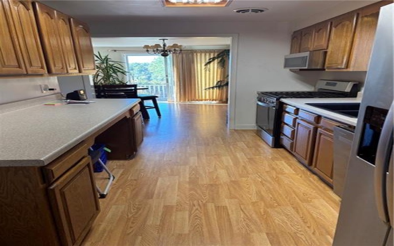 48 Mayflower Dr, Uniontown, 15401, 3 Bedroom Bedrooms, 8 Room Rooms,3 BathroomBathrooms,Residential,For Sale,Mayflower Dr,1778130