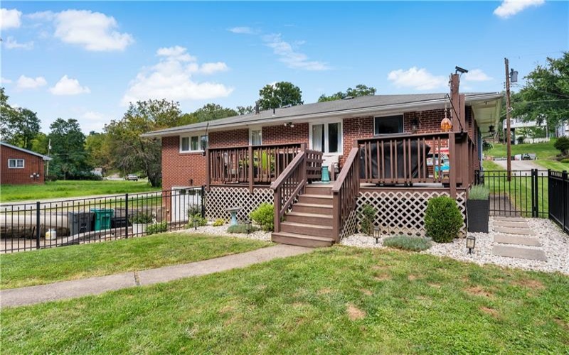 21 Cario Dr, Washington, 15301, 3 Bedroom Bedrooms, 8 Room Rooms,1 BathroomBathrooms,Residential,For Sale,Cario Dr,1771629