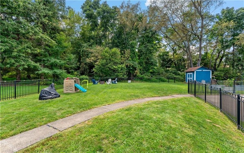 21 Cario Dr, Washington, 15301, 3 Bedroom Bedrooms, 8 Room Rooms,1 BathroomBathrooms,Residential,For Sale,Cario Dr,1771629
