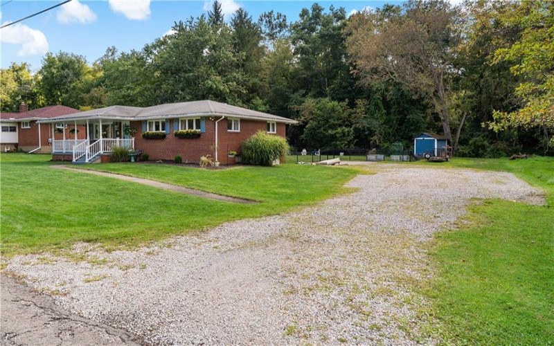 21 Cario Dr, Washington, 15301, 3 Bedroom Bedrooms, 8 Room Rooms,1 BathroomBathrooms,Residential,For Sale,Cario Dr,1771629