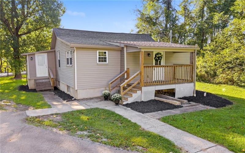 160 Starlite Road, Lemont Furnace, 15456, 2 Bedroom Bedrooms, 5 Room Rooms,2 BathroomBathrooms,Residential,For Sale,Starlite Road,1774479