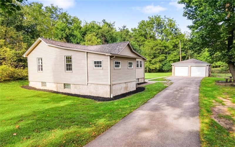 160 Starlite Road, Lemont Furnace, 15456, 2 Bedroom Bedrooms, 5 Room Rooms,2 BathroomBathrooms,Residential,For Sale,Starlite Road,1774479