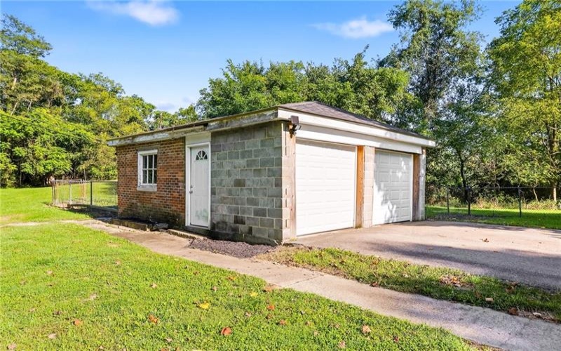 160 Starlite Road, Lemont Furnace, 15456, 2 Bedroom Bedrooms, 5 Room Rooms,2 BathroomBathrooms,Residential,For Sale,Starlite Road,1774479
