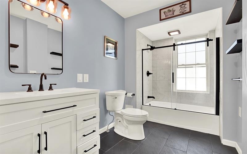 35 Solomon St, Belle Vernon, 15012, 4 Bedroom Bedrooms, 13 Room Rooms,2.2 BathroomBathrooms,Residential,For Sale,Solomon St,1777559