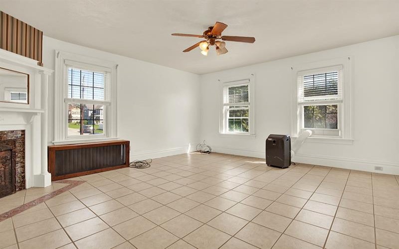 35 Solomon St, Belle Vernon, 15012, 4 Bedroom Bedrooms, 13 Room Rooms,2.2 BathroomBathrooms,Residential,For Sale,Solomon St,1777559