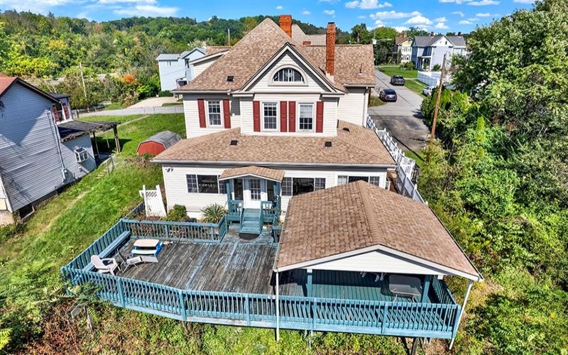 35 Solomon St, Belle Vernon, 15012, 4 Bedroom Bedrooms, 13 Room Rooms,2.2 BathroomBathrooms,Residential,For Sale,Solomon St,1777559