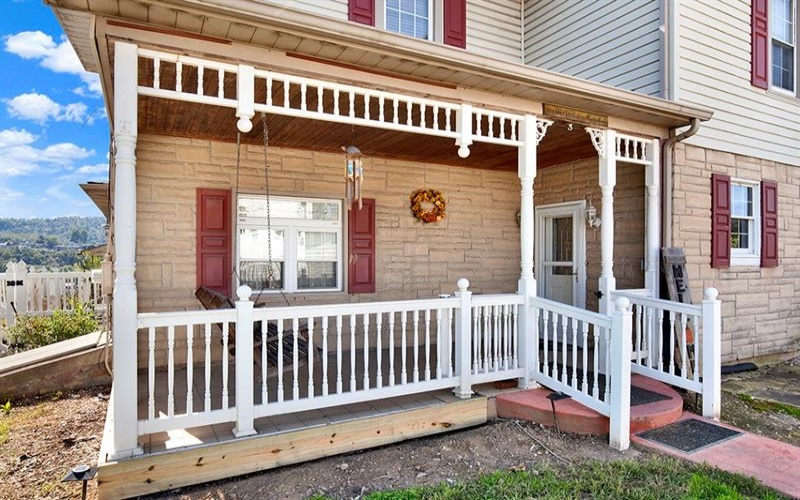 35 Solomon St, Belle Vernon, 15012, 4 Bedroom Bedrooms, 13 Room Rooms,2.2 BathroomBathrooms,Residential,For Sale,Solomon St,1777559