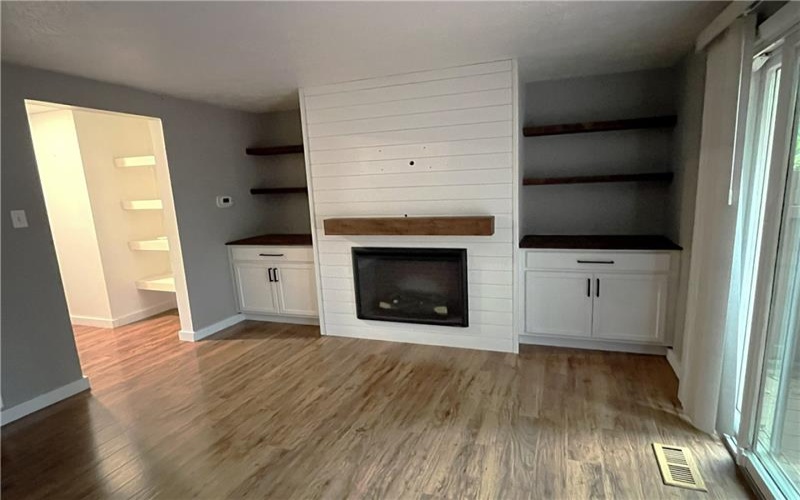 103 Hickory Cir, Canonsburg, 15317, 3 Bedroom Bedrooms, 8 Room Rooms,1.1 BathroomBathrooms,Residential,For Sale,Hickory Cir,1777654