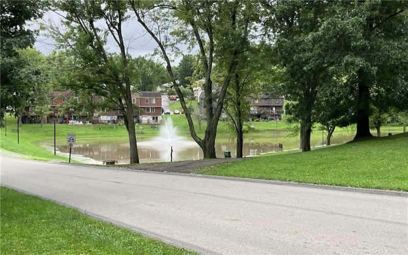 103 Hickory Cir, Canonsburg, 15317, 3 Bedroom Bedrooms, 8 Room Rooms,1.1 BathroomBathrooms,Residential,For Sale,Hickory Cir,1777654