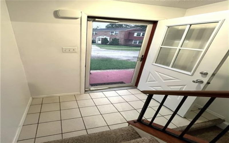 103 Hickory Cir, Canonsburg, 15317, 3 Bedroom Bedrooms, 8 Room Rooms,1.1 BathroomBathrooms,Residential,For Sale,Hickory Cir,1777654