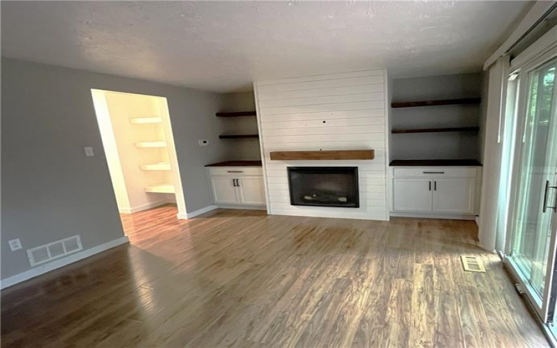 103 Hickory Cir, Canonsburg, 15317, 3 Bedroom Bedrooms, 8 Room Rooms,1.1 BathroomBathrooms,Residential,For Sale,Hickory Cir,1777654
