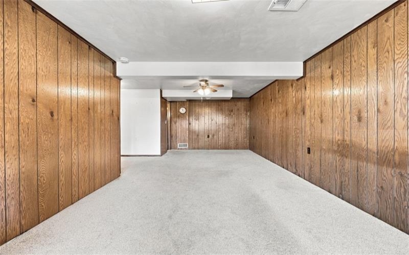 121 Oak Hill Dr, Washington, 15301, 3 Bedroom Bedrooms, 9 Room Rooms,2 BathroomBathrooms,Residential,For Sale,Oak Hill Dr,1777772