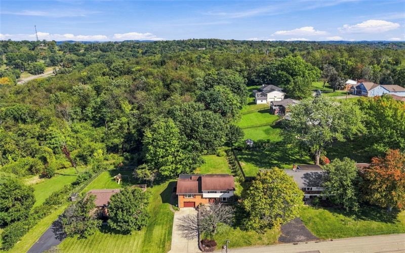 121 Oak Hill Dr, Washington, 15301, 3 Bedroom Bedrooms, 9 Room Rooms,2 BathroomBathrooms,Residential,For Sale,Oak Hill Dr,1777772