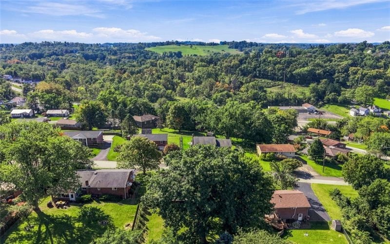 121 Oak Hill Dr, Washington, 15301, 3 Bedroom Bedrooms, 9 Room Rooms,2 BathroomBathrooms,Residential,For Sale,Oak Hill Dr,1777772