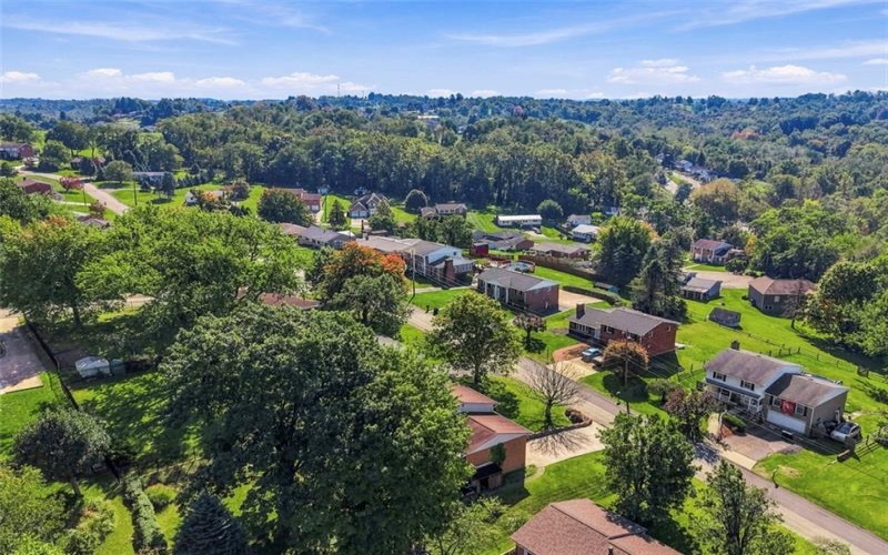 121 Oak Hill Dr, Washington, 15301, 3 Bedroom Bedrooms, 9 Room Rooms,2 BathroomBathrooms,Residential,For Sale,Oak Hill Dr,1777772