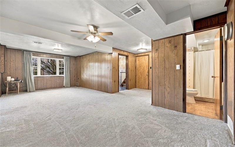 121 Oak Hill Dr, Washington, 15301, 3 Bedroom Bedrooms, 9 Room Rooms,2 BathroomBathrooms,Residential,For Sale,Oak Hill Dr,1777772