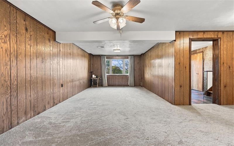 121 Oak Hill Dr, Washington, 15301, 3 Bedroom Bedrooms, 9 Room Rooms,2 BathroomBathrooms,Residential,For Sale,Oak Hill Dr,1777772