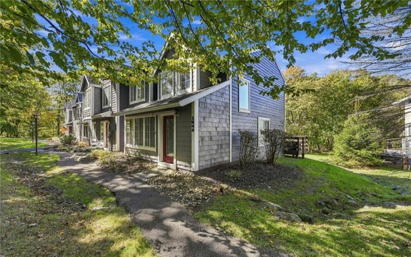 1846 Eagles Ridge Way, Hidden Valley, 15502, 3 Bedroom Bedrooms, 8 Room Rooms,2.1 BathroomBathrooms,Residential,For Sale,Eagles Ridge Way,1777854