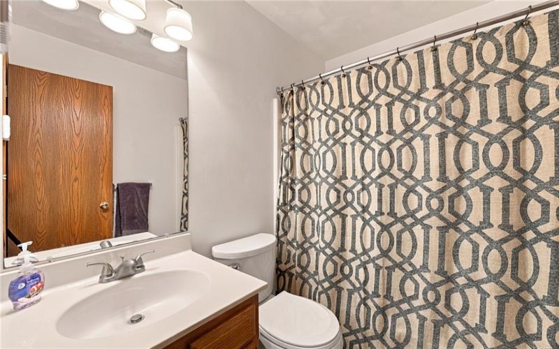 1846 Eagles Ridge Way, Hidden Valley, 15502, 3 Bedroom Bedrooms, 8 Room Rooms,2.1 BathroomBathrooms,Residential,For Sale,Eagles Ridge Way,1777854