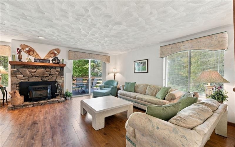 1846 Eagles Ridge Way, Hidden Valley, 15502, 3 Bedroom Bedrooms, 8 Room Rooms,2.1 BathroomBathrooms,Residential,For Sale,Eagles Ridge Way,1777854