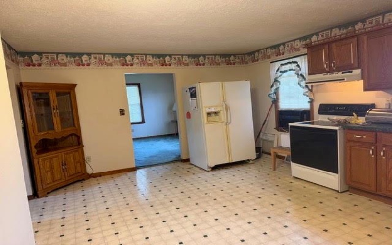 1409 Gun Club Rd, Uniontown, 15401, 2 Bedroom Bedrooms, ,1.1 BathroomBathrooms,Residential,For Sale,Gun Club Rd,1778245