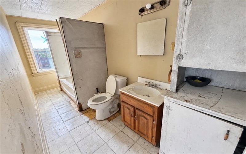 118-120 Carnegie Ave, Connellsville, 15425, ,Multi-unit,For Sale,Carnegie Ave,1778293