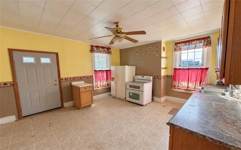 118-120 Carnegie Ave, Connellsville, 15425, ,Multi-unit,For Sale,Carnegie Ave,1778293