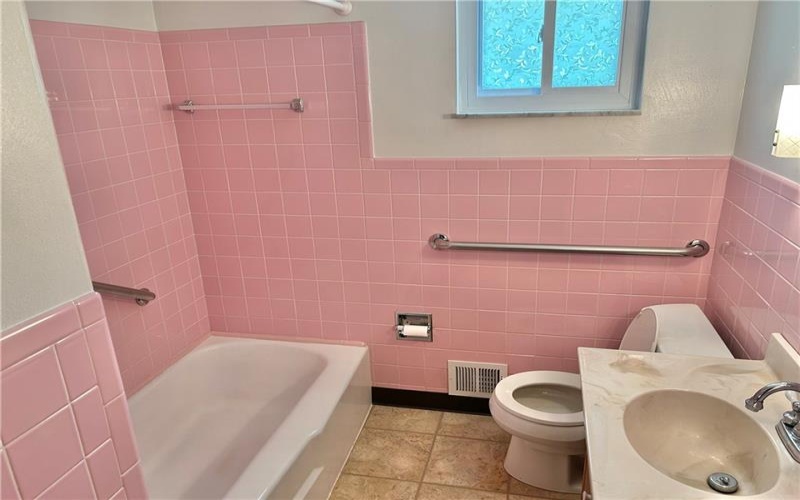 45 Lagonda Rd, Washington, 15301, 3 Bedroom Bedrooms, ,1.1 BathroomBathrooms,Residential,For Sale,Lagonda Rd,1775009