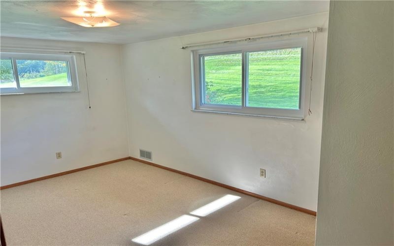 45 Lagonda Rd, Washington, 15301, 3 Bedroom Bedrooms, ,1.1 BathroomBathrooms,Residential,For Sale,Lagonda Rd,1775009