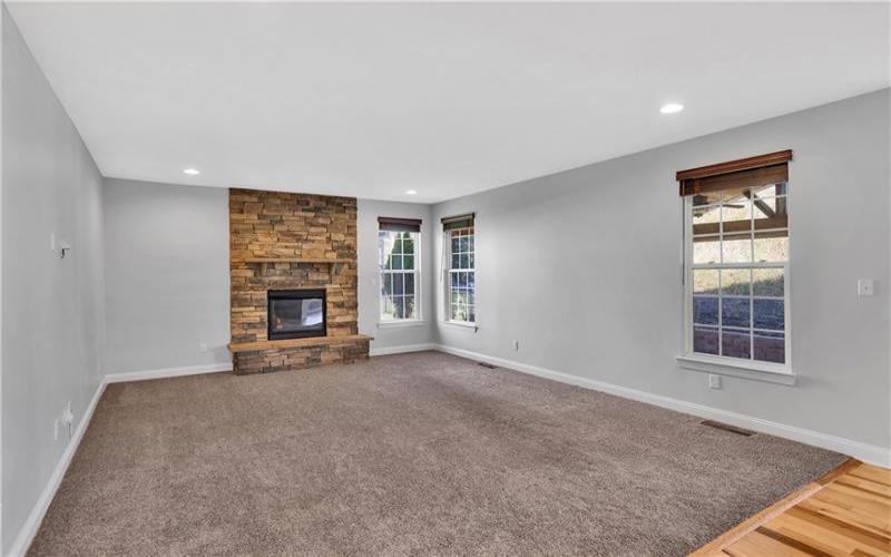 2084 Majestic Dr, Canonsburg, 15317, 4 Bedroom Bedrooms, ,3.1 BathroomBathrooms,Residential,For Sale,Majestic Dr,1778589