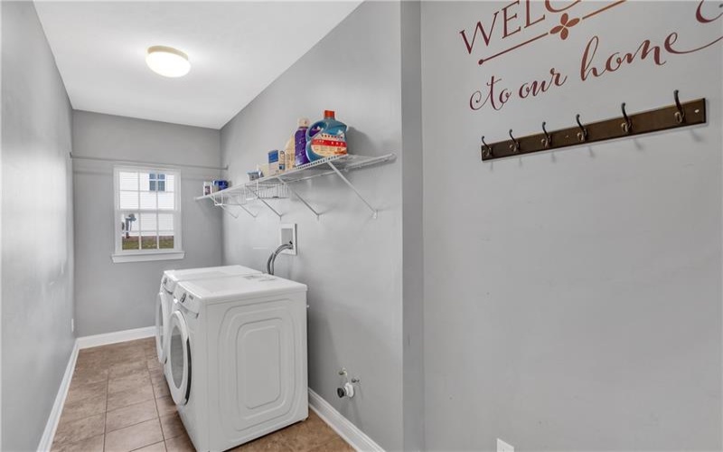 2084 Majestic Dr, Canonsburg, 15317, 4 Bedroom Bedrooms, ,3.1 BathroomBathrooms,Residential,For Sale,Majestic Dr,1778589