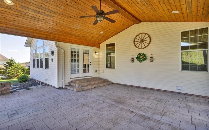 2084 Majestic Dr, Canonsburg, 15317, 4 Bedroom Bedrooms, ,3.1 BathroomBathrooms,Residential,For Sale,Majestic Dr,1778589