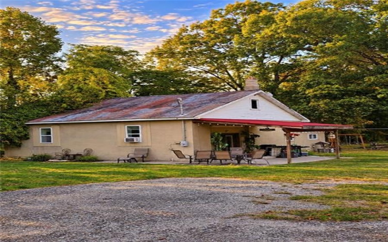 46 Chapel Hill Rd, Claysville, 15323, 4 Bedroom Bedrooms, 7 Room Rooms,3 BathroomBathrooms,Residential,For Sale,Chapel Hill Rd,1778610