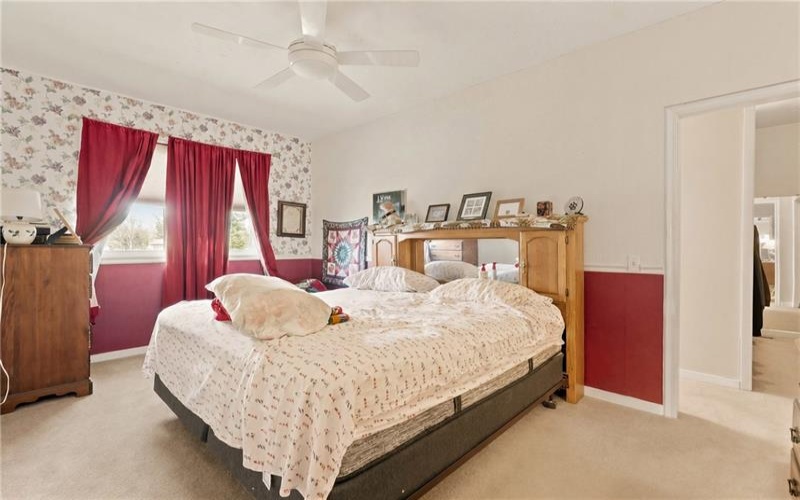 555 Blough Rd, Boswell, 15531, 3 Bedroom Bedrooms, ,3.1 BathroomBathrooms,Residential,For Sale,Blough Rd,1762270